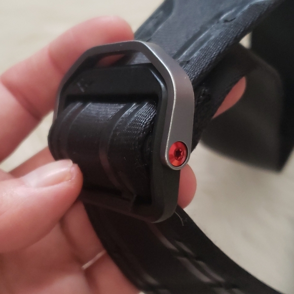 Peak Design Black Slide Camera Strap - Picture 2 of 3